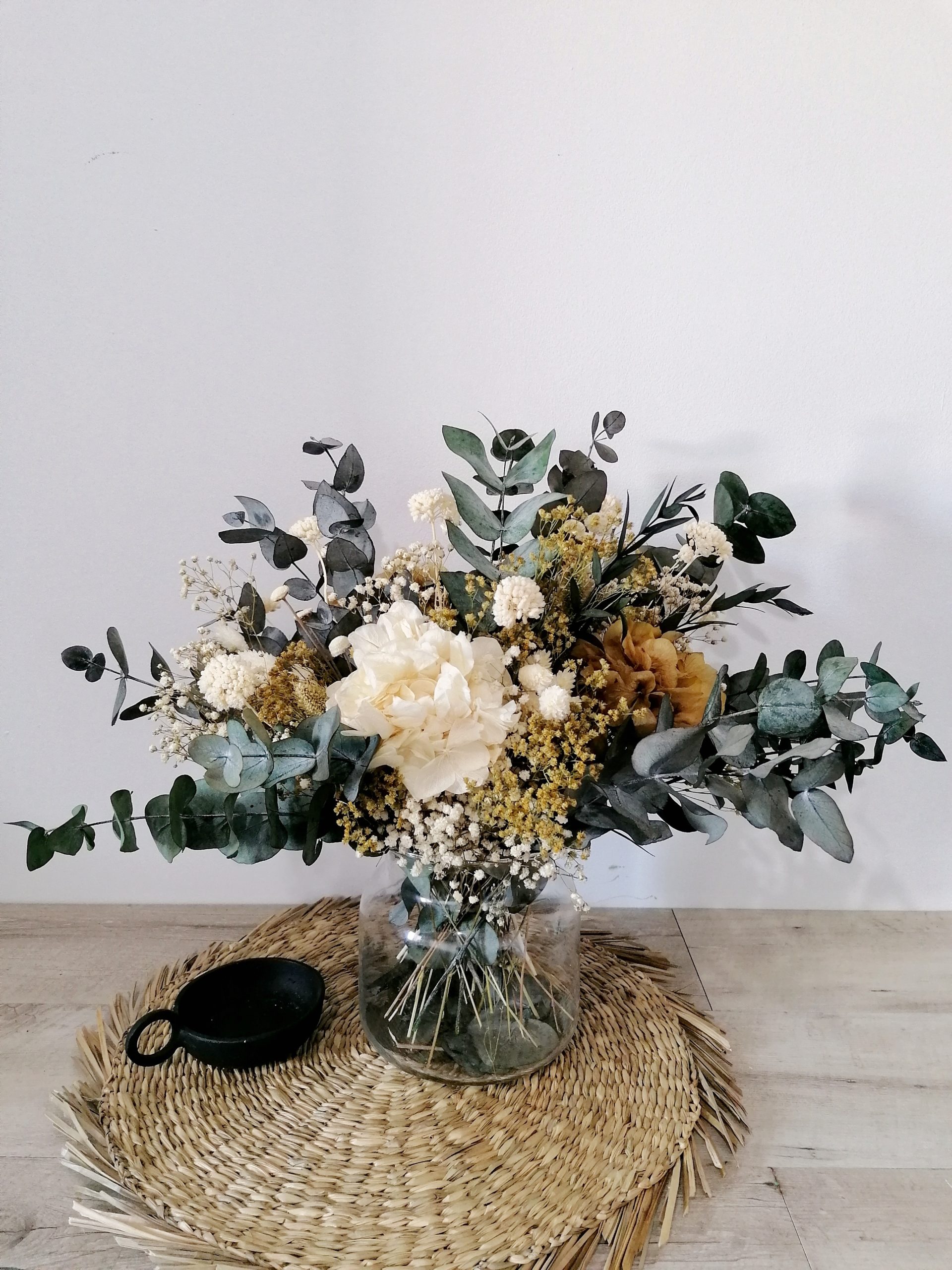 Centro de flor preservada Oni